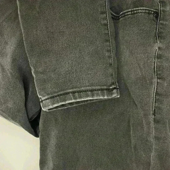 Black Skinny Jeans - Picture 7 of 7